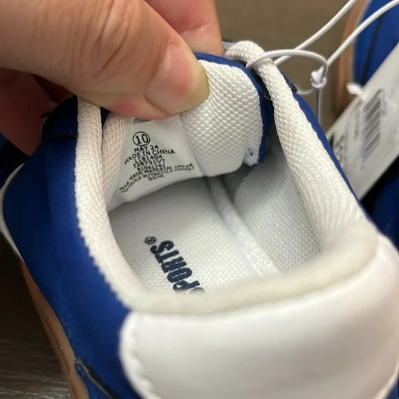 NWT! Blue Kids Shoes with White Accents - Picture 4 of 7